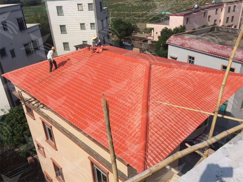 探秘農(nóng)村自建房建房利器！樹脂瓦多少錢一平，合成樹脂瓦價格揭秘！